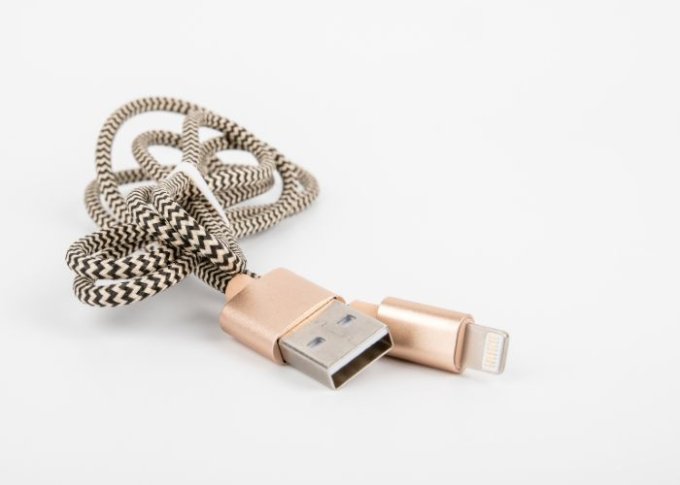 Kabel USB do telefonu