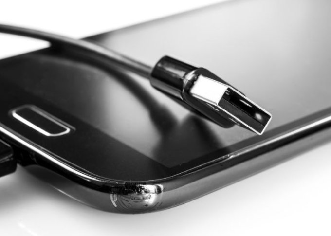 Kable USB dobrej jakości kompatybilny ze smartfonem