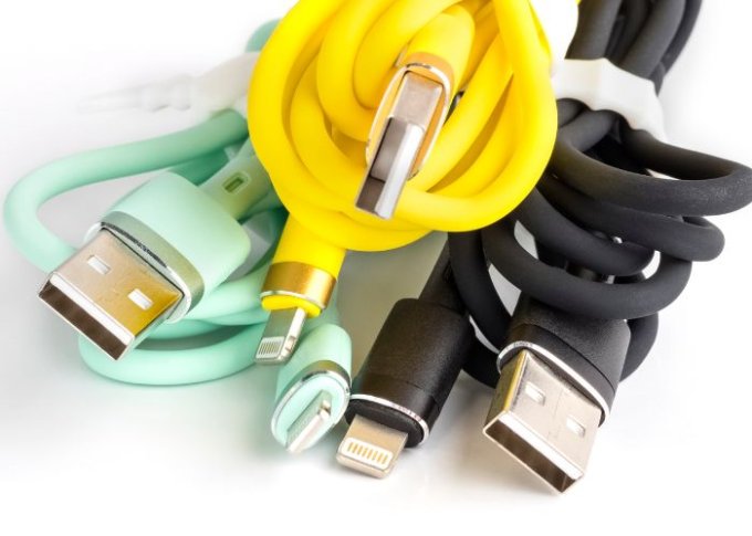 Różne kable USB do telefonu duży wybór